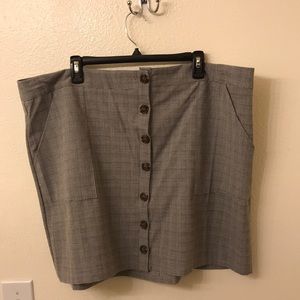 BRAND NEW WITH TAGS plaid skirt, plus size 3x